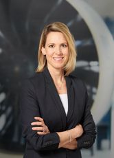 Frau Verena Heselich