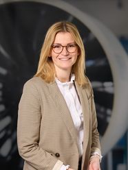 Frau Caroline Savenije
